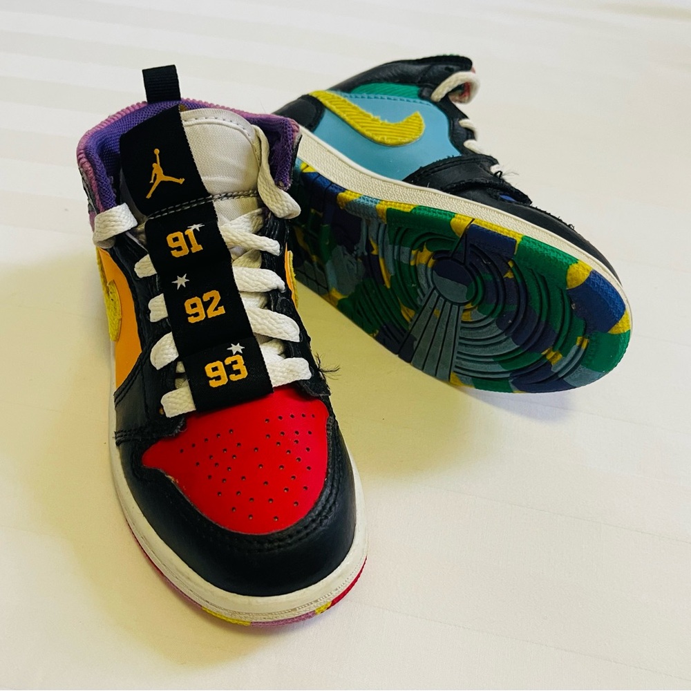 Jordan 1 Mid SS